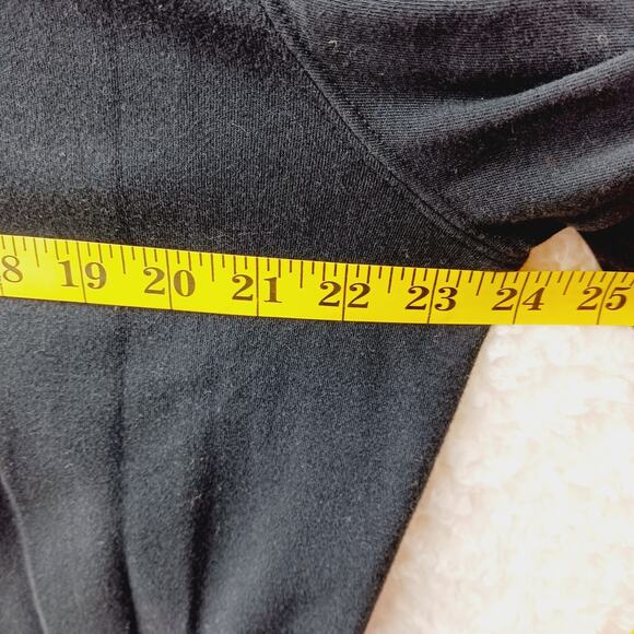 Sweater Cardigan Button XL Black Minimalist Quiet Luxury Classic Capsule Modern - Picture 4 of 8